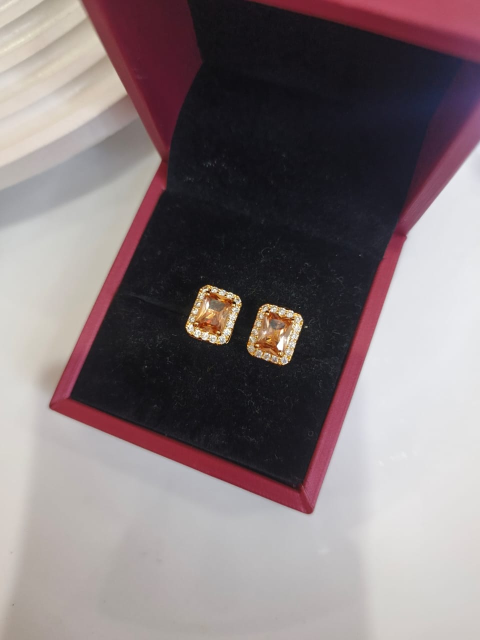 Minimal Grace Stone Stud