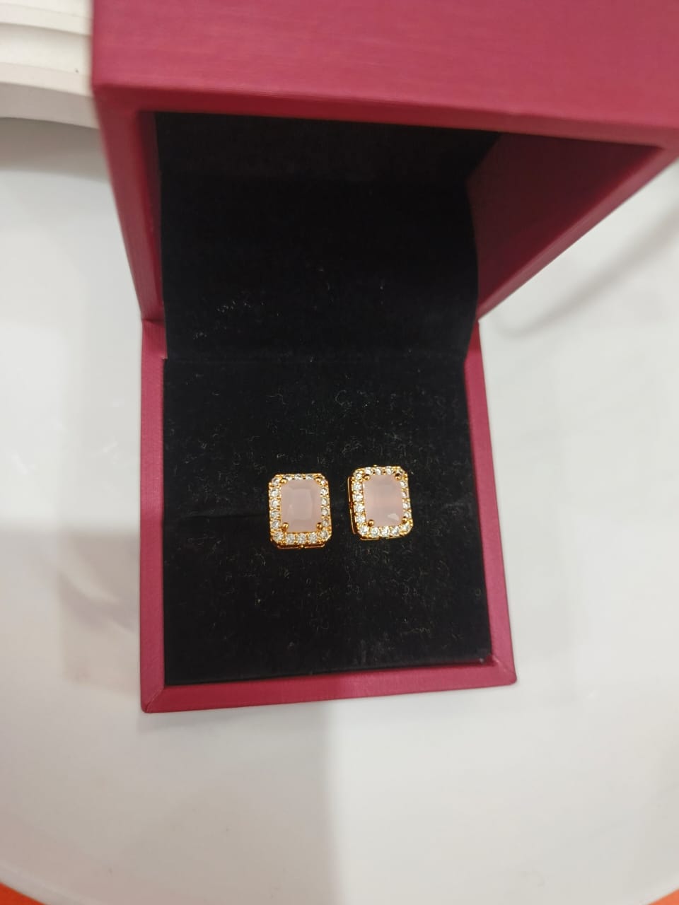 Minimal Grace Stone Stud