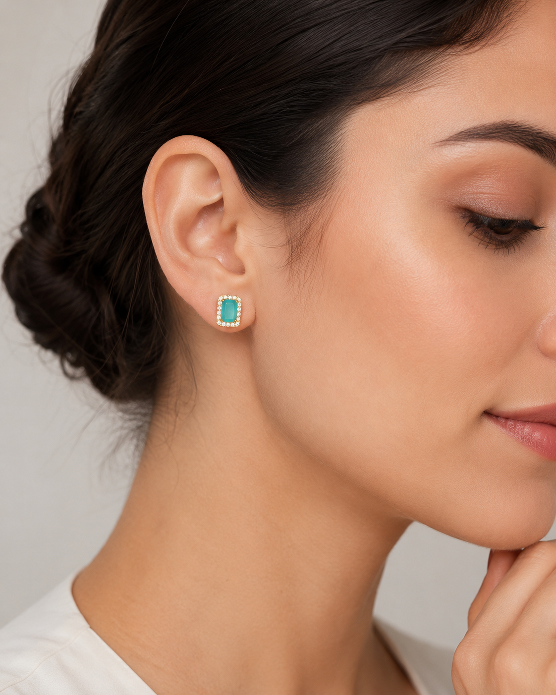 Minimal Grace Stone Stud
