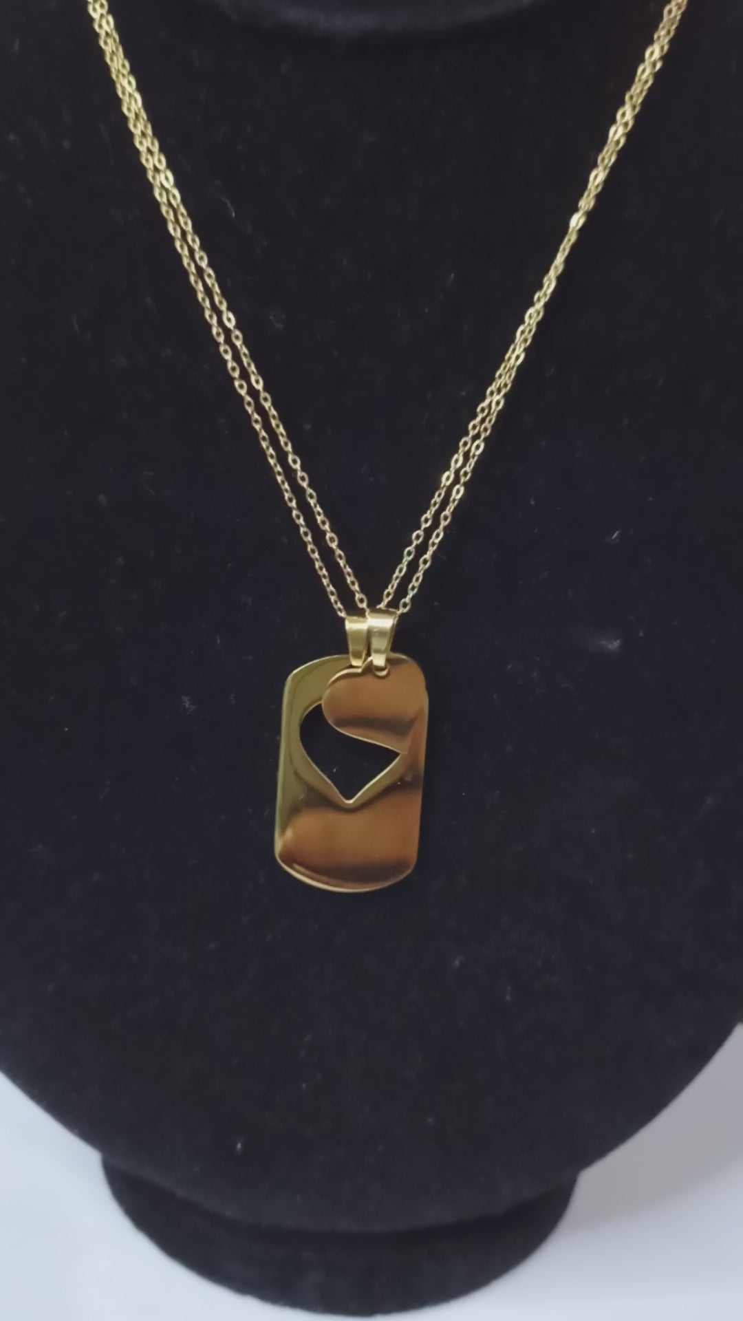 Stainless Steel Double Heart Pendant Necklace Set, Anti-Tarnish Gold Finish