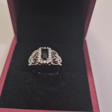 Éclat de Lumière – The Celestial Crystal Ring (Adjustable)