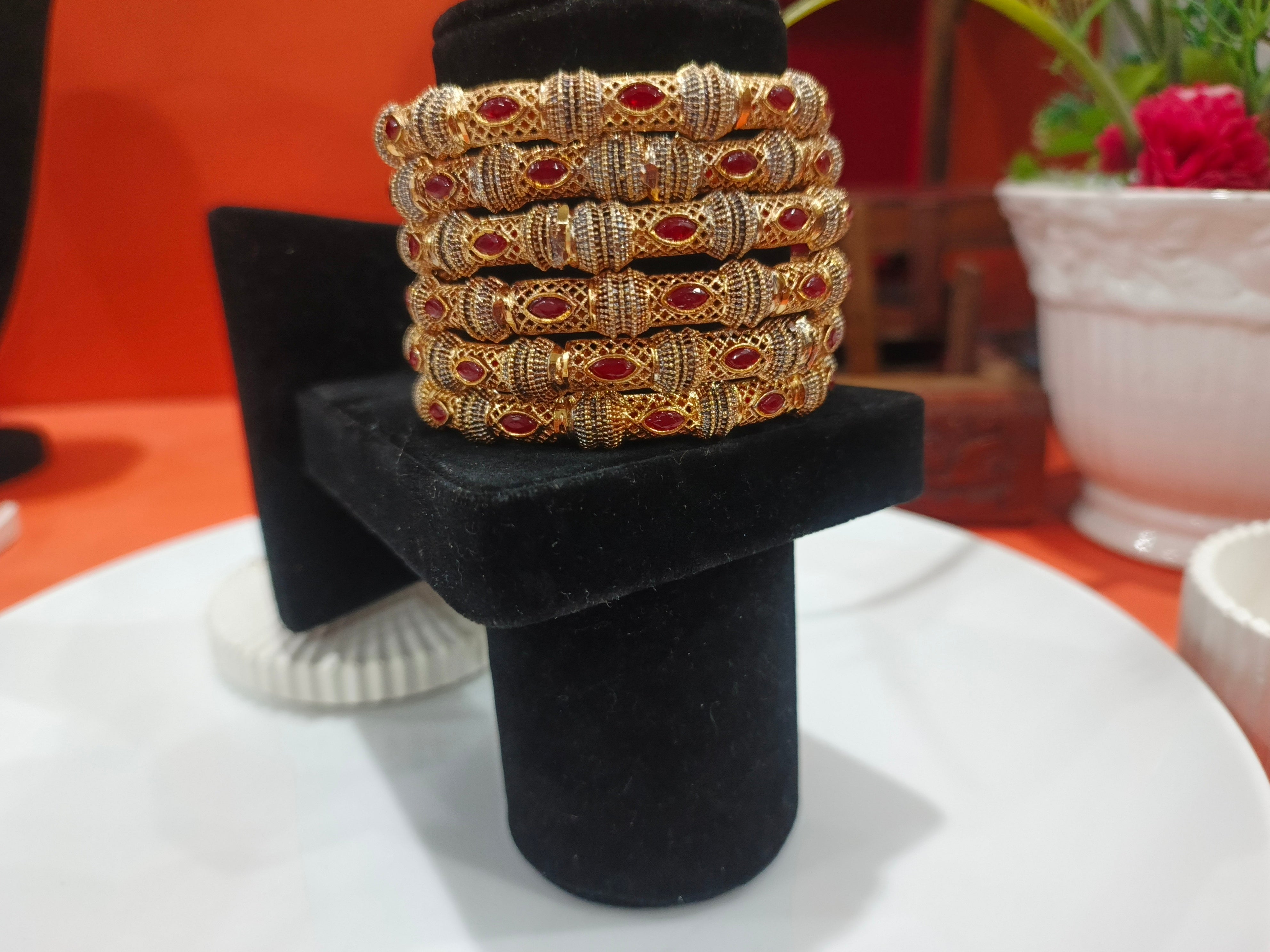 Gold Imitation Chooriyan Set of 6 Elegant bangles